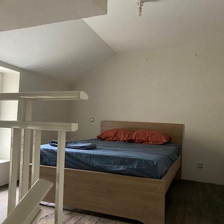 Appartement Calme Centre Ville Historique Юссель Экстерьер фото